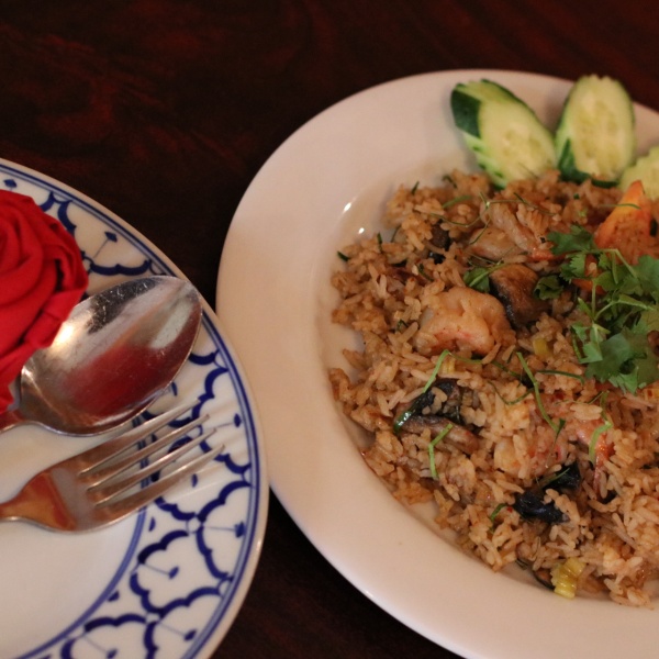 Order Tom Yum Fried Rice food online from Khan Toke Thai House store, San Francisco on bringmethat.com