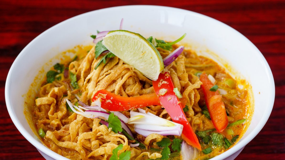 Order Vegetarian Chiang Mai Noodles food online from Chai Thai Noodles store, Hayward on bringmethat.com