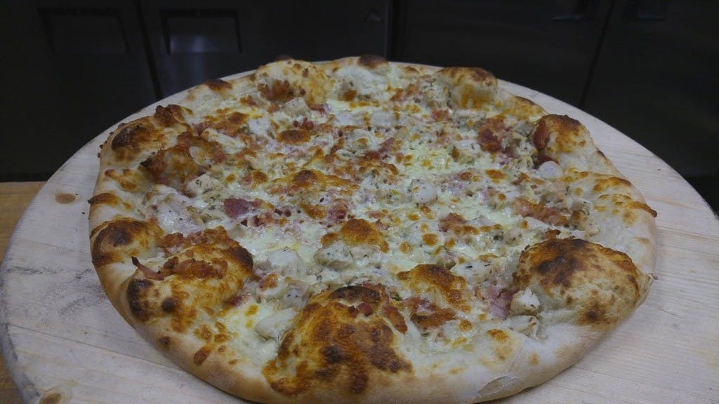 Order Rustic Ranch Pizza - Small 12'' (4 Slices) food online from Rustic Pizza store, Sherborn on bringmethat.com