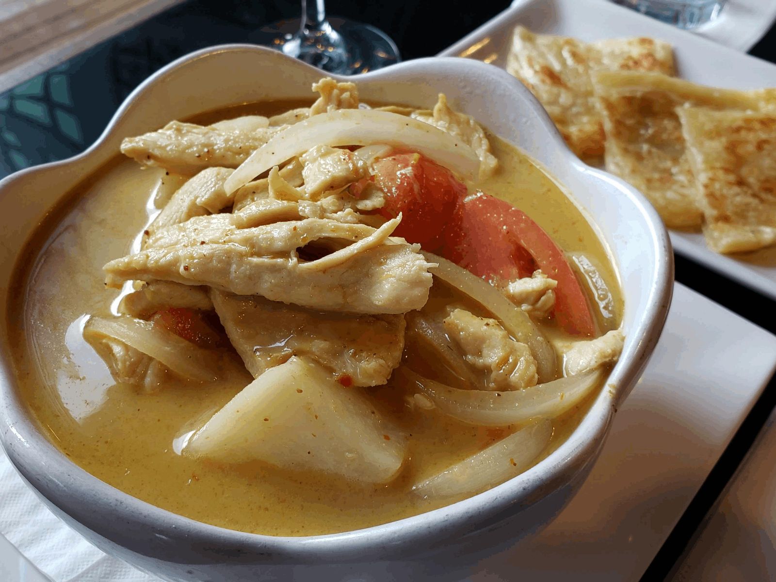Order Yellow Curry food online from Thai Thani Kitchen store, Seattle on bringmethat.com