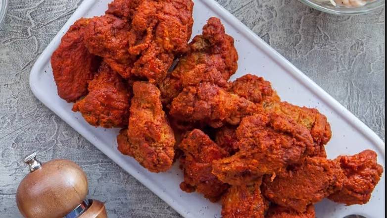 Order Tejas Wings Combo (8 pcs) food online from Hartz Chicken store, Porter on bringmethat.com