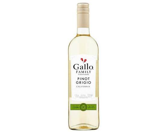 Order Gallo pinot Grigio 750ml food online from Windy City Liquor Market store, El Cajon on bringmethat.com
