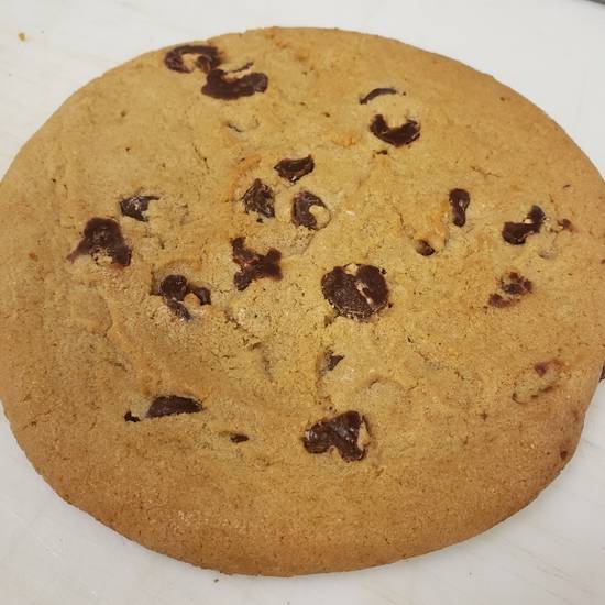 Order Large Chocolate Chip Cookie food online from Amighetti Late Night store, St. Louis on bringmethat.com