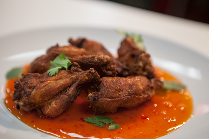 Order A9. Spicy Wings food online from Lanta Asian Cuisine store, Boston on bringmethat.com