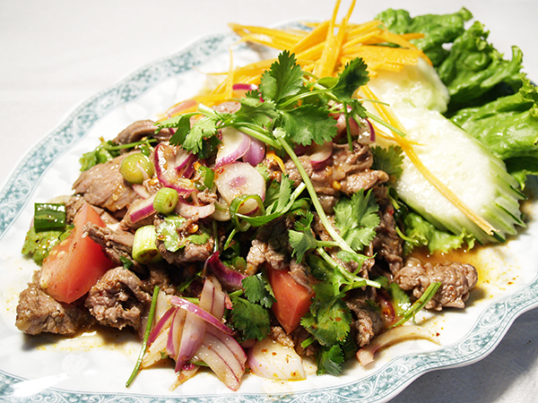 Order Beef Salad food online from Sa Ung Thai Restaurant store, Harbor City on bringmethat.com