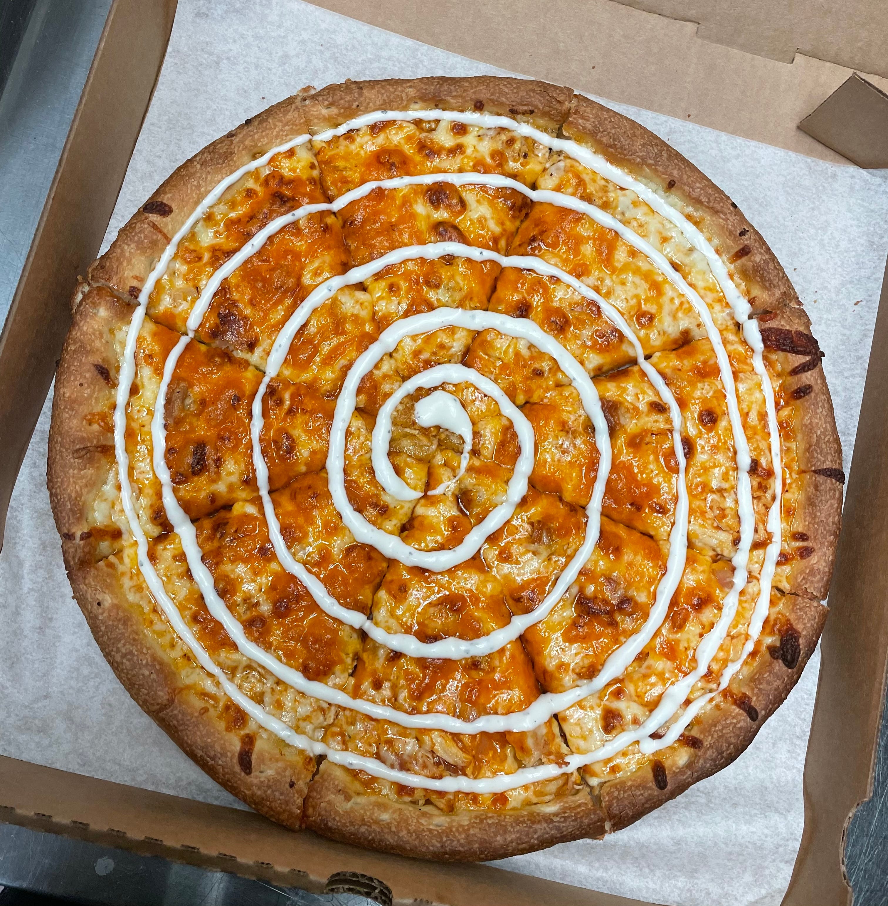 Order Buffalo Chicken Pizza - Small (6 Slices) food online from Oscar's Pizza store, Lakewood on bringmethat.com
