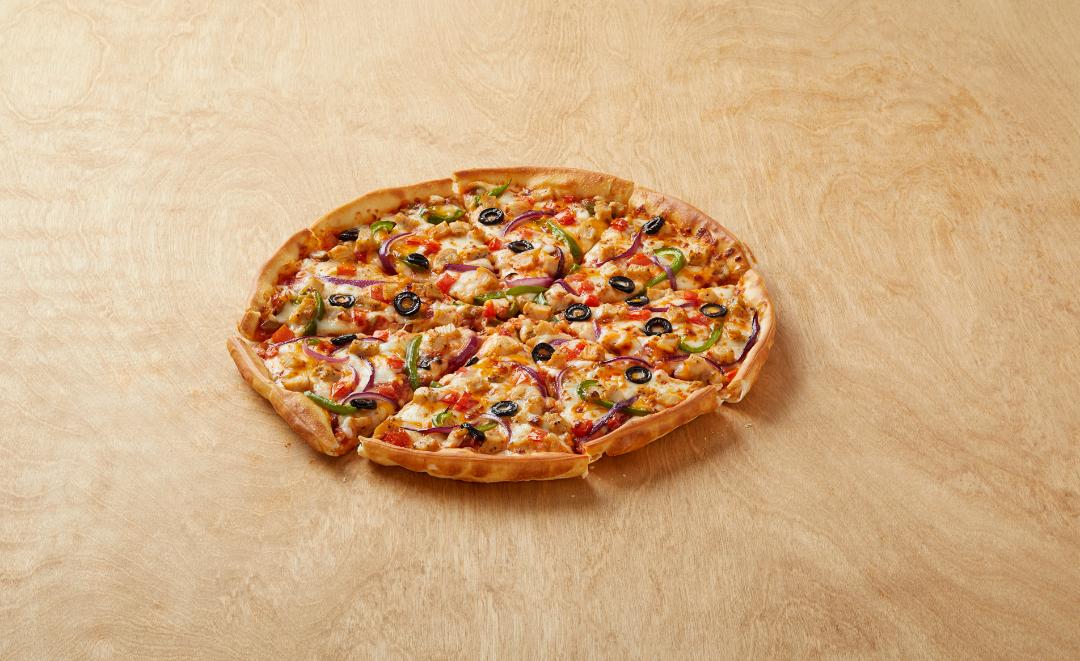 Order Chicken Fajita Pizza food online from Pizza Inn store, Mesquite on bringmethat.com