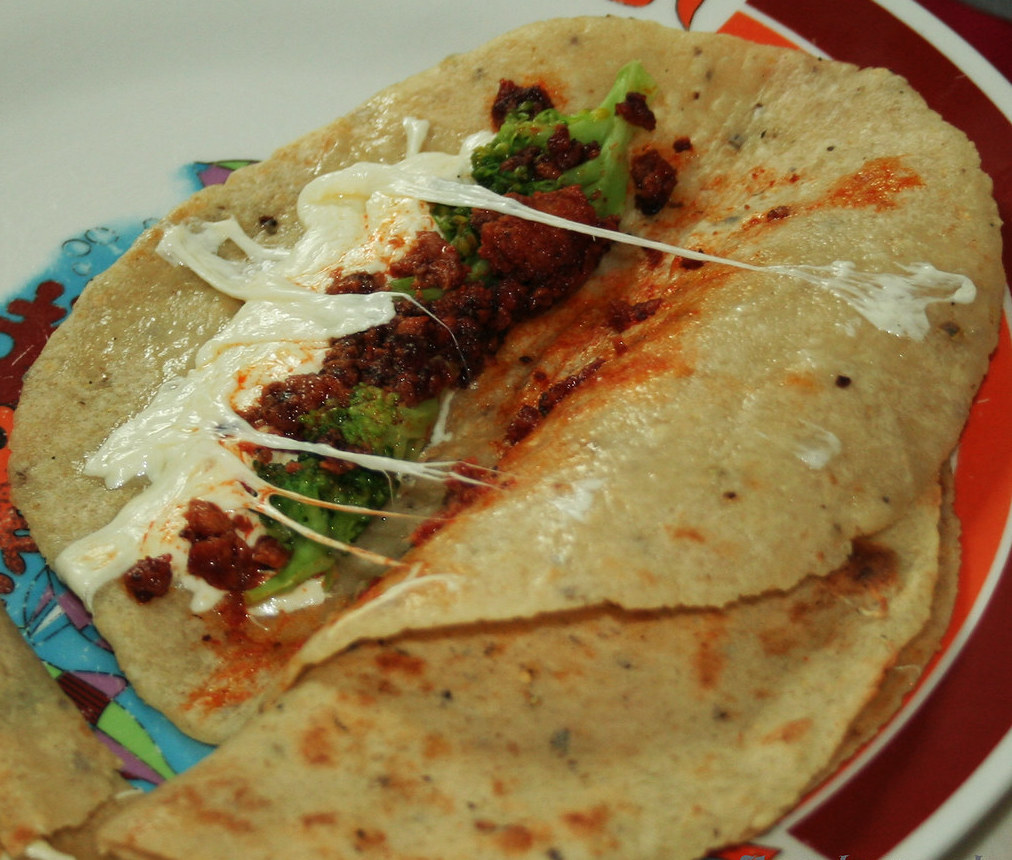 Order Quesadilla de Maiz food online from Don Betos Tacos store, Clayton on bringmethat.com