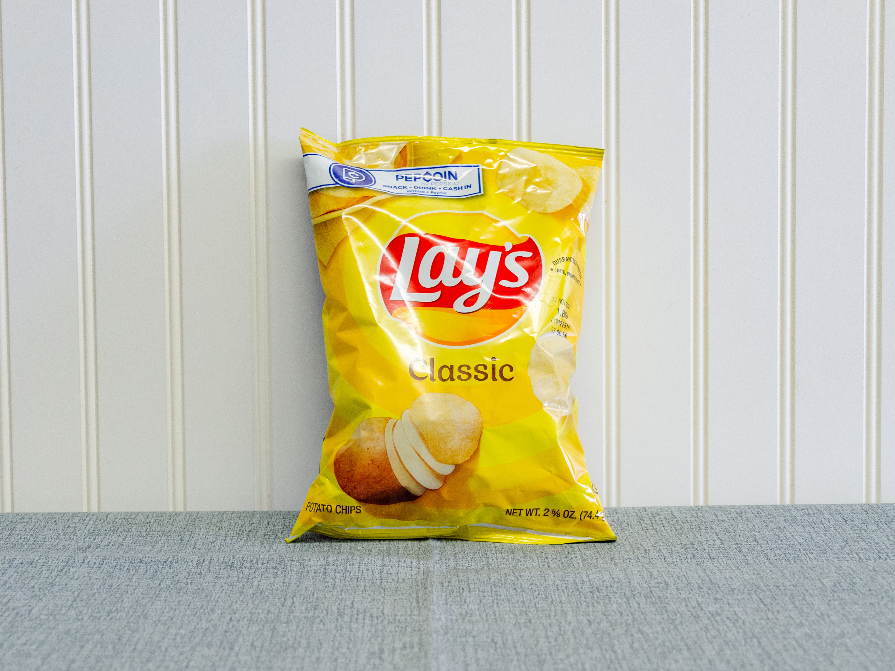 Order 2.25 oz. Lay’s Classic Potato Chips food online from Just Dash It store, Englewood on bringmethat.com