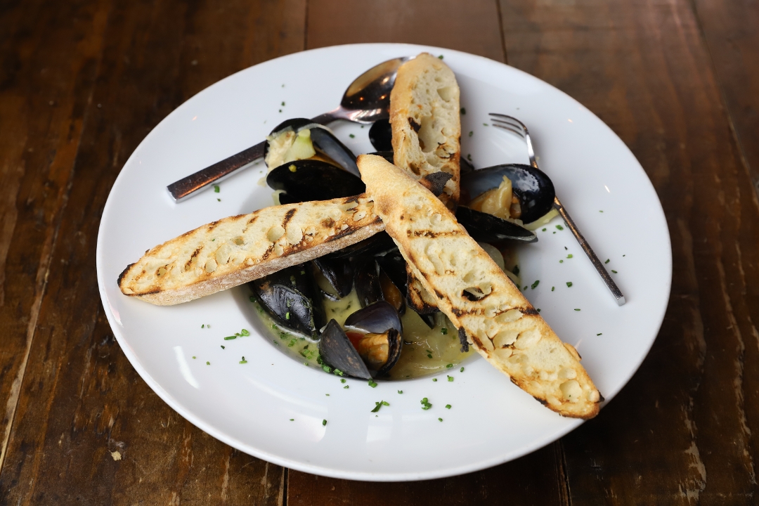 Order Prince Edward Island Mussels food online from Plank Seafood Provisions store, Omaha on bringmethat.com