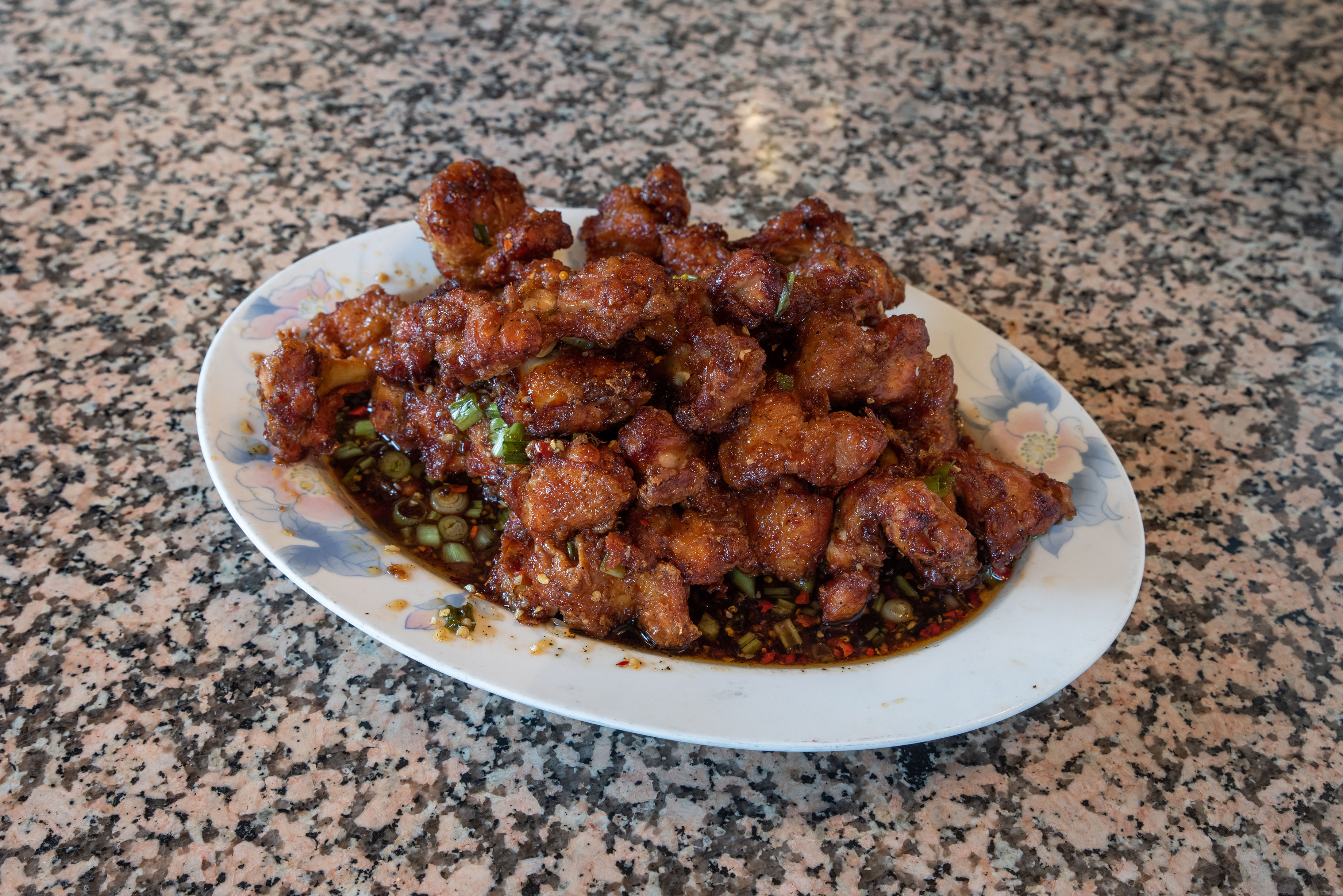 Order Hot Empress Chicken Wings food online from Golden Buddha store, Decatur on bringmethat.com