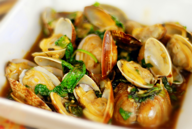 Order Stir-Fry Basil Clams 炒蛤蜊 food online from 101 Taiwanese store, Reno on bringmethat.com