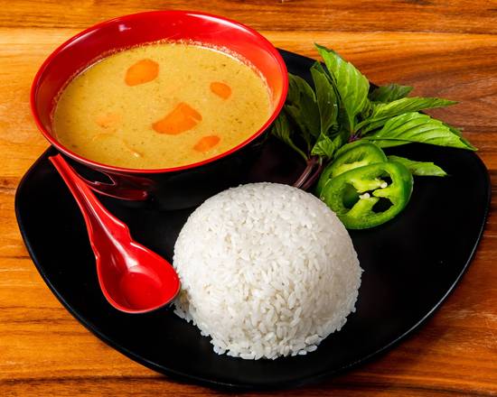Order 15. Curry - White Rice food online from Pt Pho Express store, Buckeye on bringmethat.com