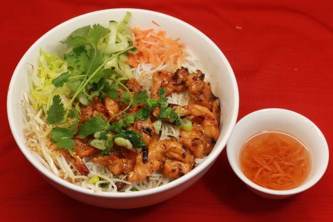 Order V5. Bún Tôm Nướng - Grilled Shrimp Noodle Bowl food online from Pho Khang store, Centennial on bringmethat.com