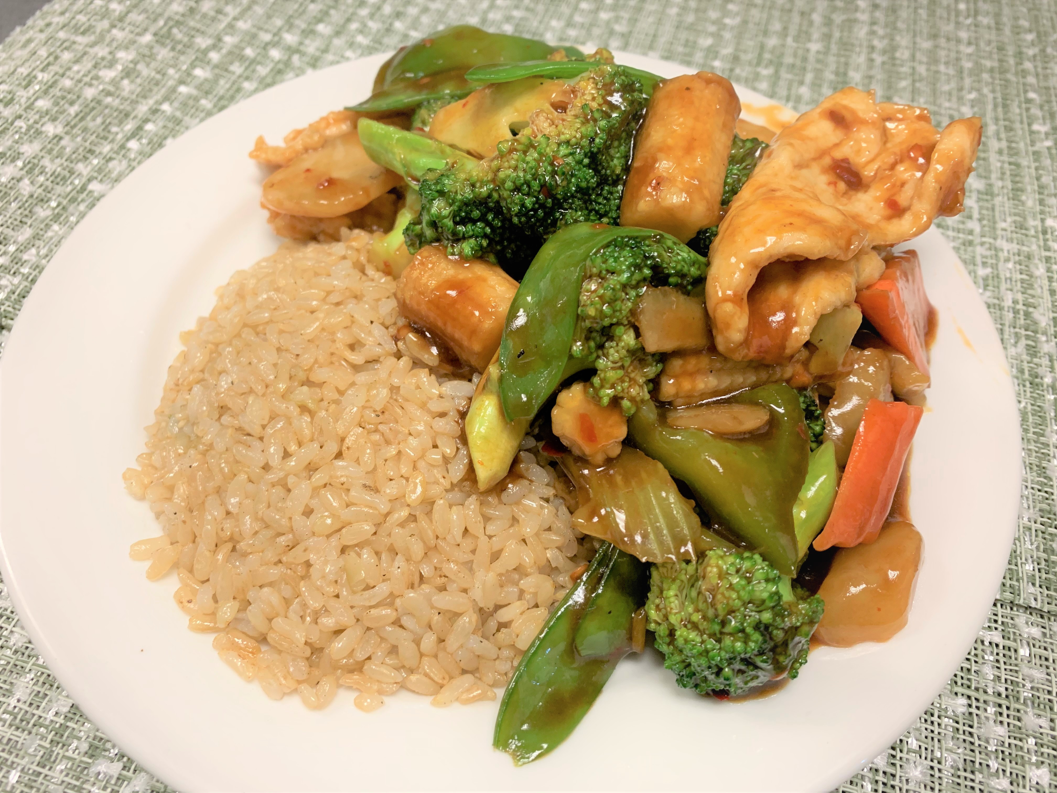 Order 68. Chicken with Mixed Vegetables杂菜鸡 food online from Fuji China store, Knightdale on bringmethat.com