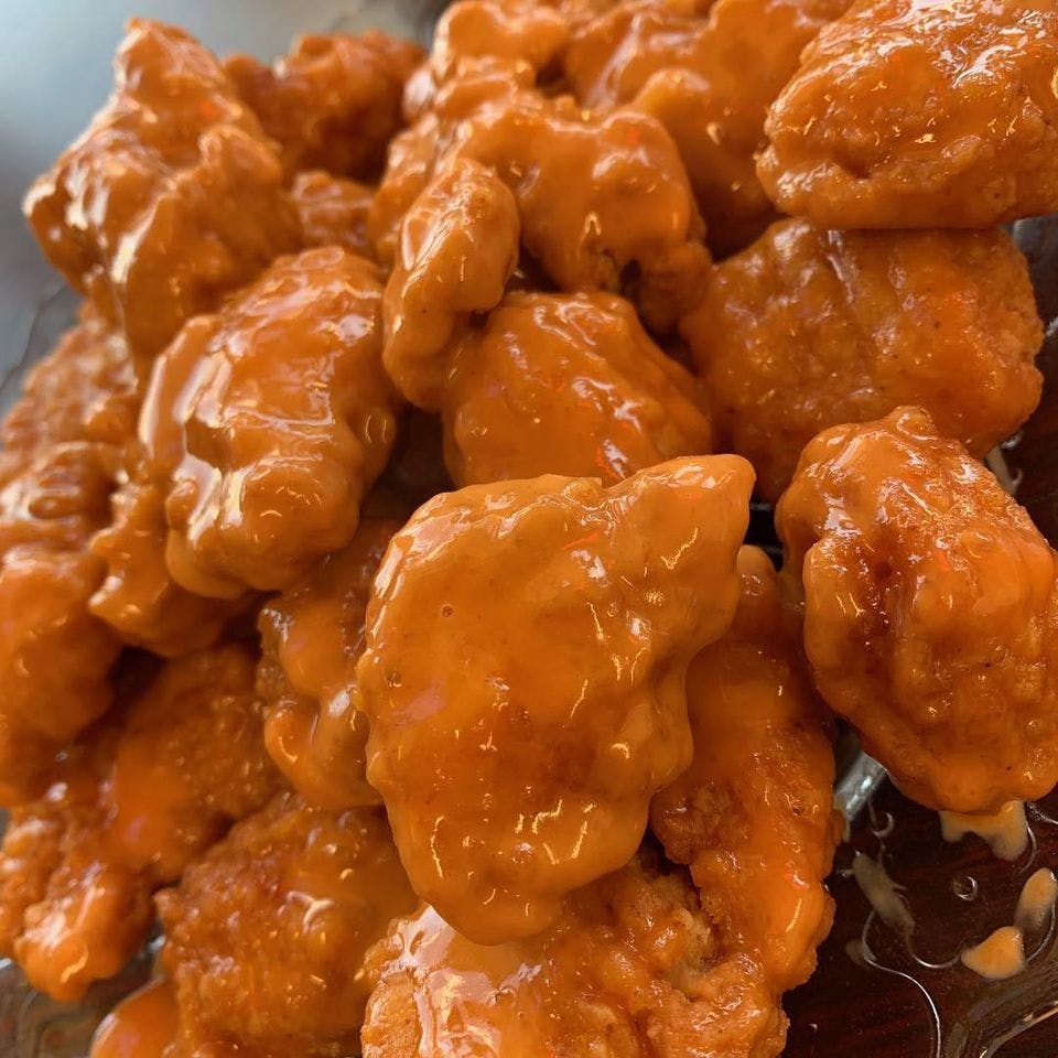 Order Boneless Wings - 10 Pieces food online from Uncle Joe's Pizza & Restaurant store, Warminster on bringmethat.com
