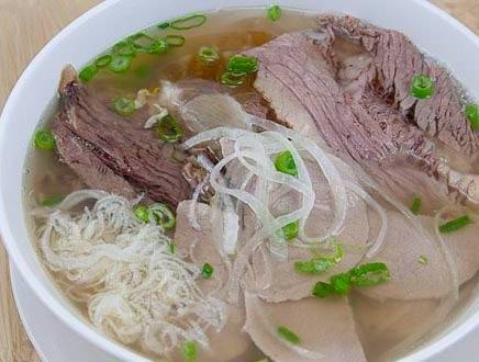 Order P1 Combination Pho food online from Pho.Com store, Suwanee on bringmethat.com