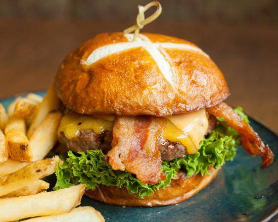 Order Bacon Cheddar Burger food online from Shawn O'Donnell's American store, Seattle on bringmethat.com