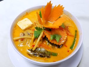 Order 35. Red Curry food online from Siam Elephants Restaurant store, Elmira on bringmethat.com