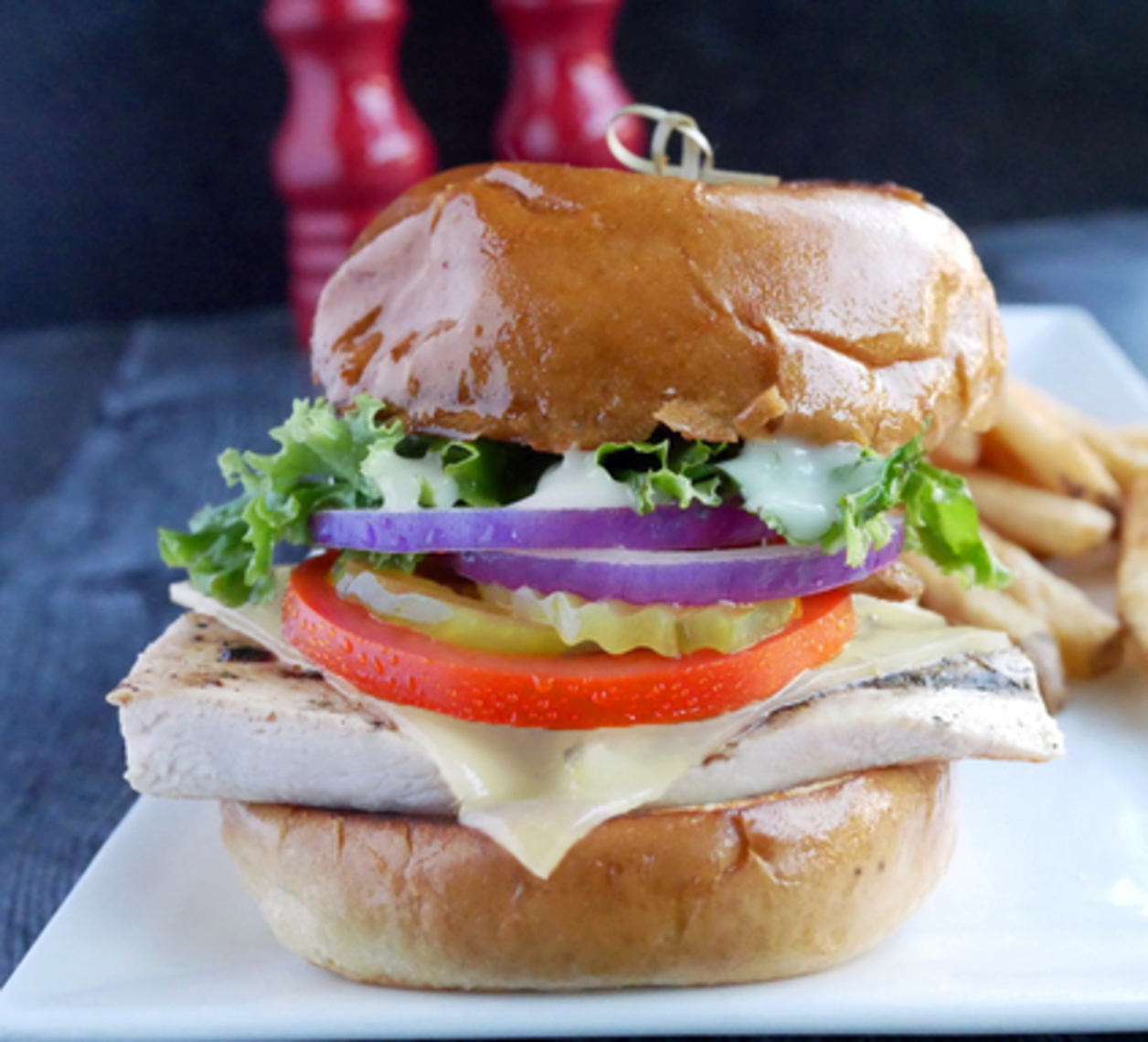 Order Grilled Chicken Sandwich food online from Kocky Bar & Grill store, Fresno on bringmethat.com