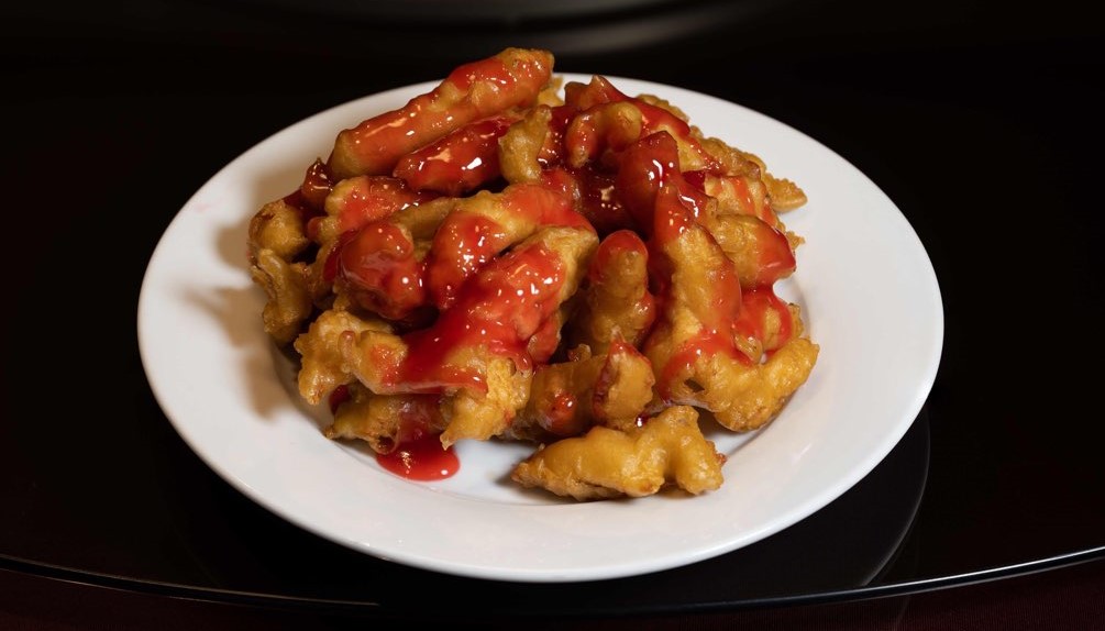Order 42. Sweet and Sour Chicken 甜酸鸡 food online from China town Restaurant store, Anchorage on bringmethat.com