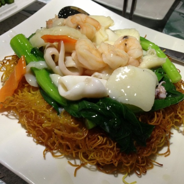 Order 171. Seafood Chow Mein food online from Venus Cafe store, Covina on bringmethat.com