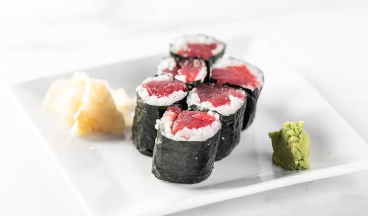 Order Tuna Roll food online from Zato Thai Cuisine & Sushi Bar store, Dallas on bringmethat.com