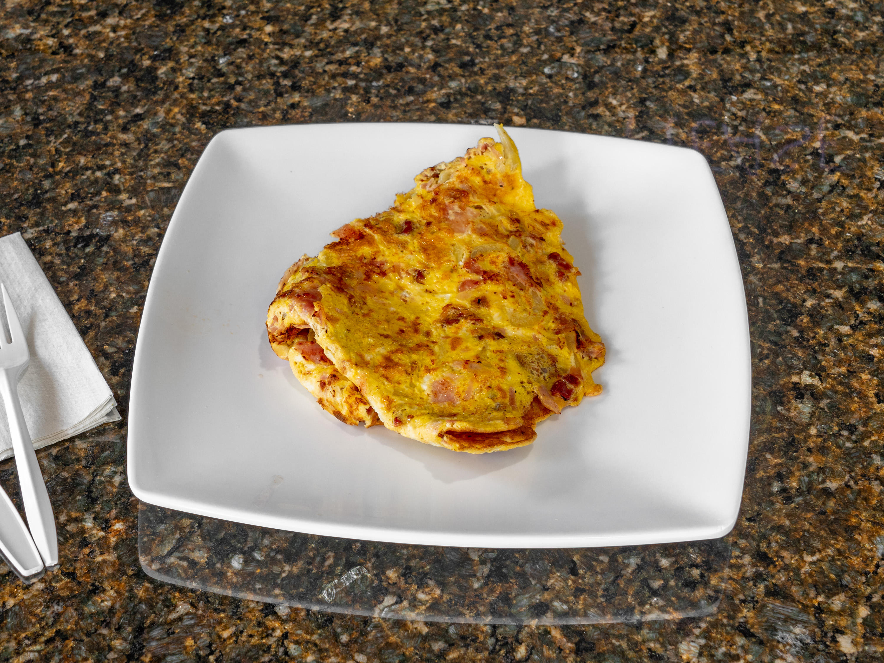 Order Vic’s Way Omelet  food online from Vic Deli store, Mohegan Lake on bringmethat.com