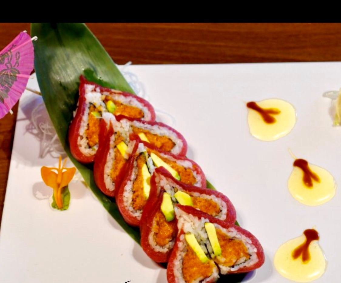 Order 16. Sweet Heart Roll  food online from Happy Kitchen & Sushi Bar store, Zionsville on bringmethat.com