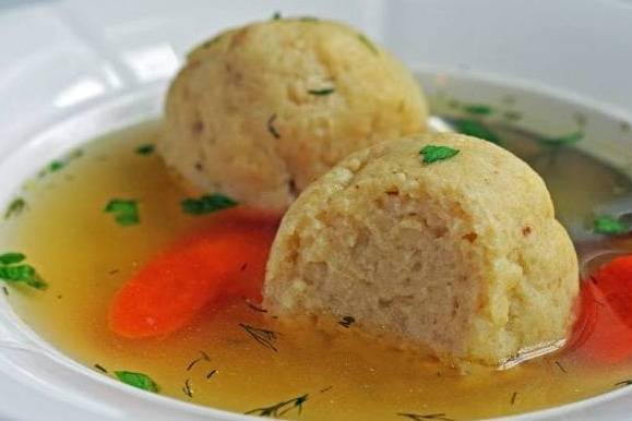 Order Matzo Ball Soup food online from Barry Bagels store, Toledo on bringmethat.com