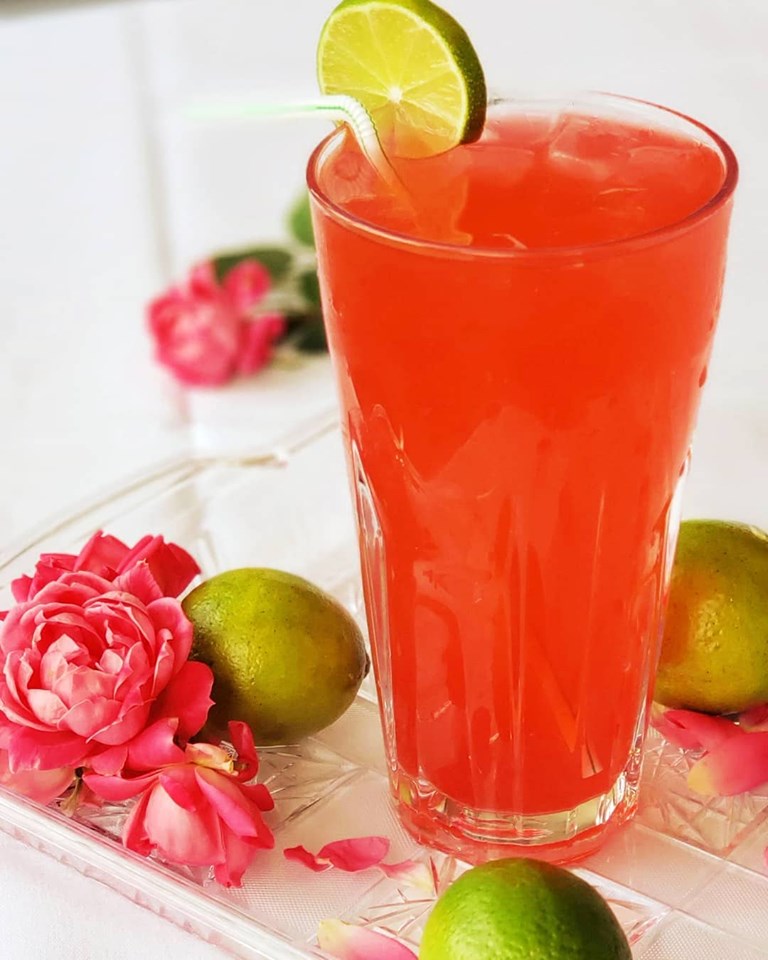 Order Sparkling Rose & Lychee Lemonade  food online from Tamarind Indian Cuisine store, Sterling on bringmethat.com