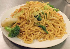 Order Vegetable Chow Mein food online from Season Kitchen store, Granite Bay on bringmethat.com