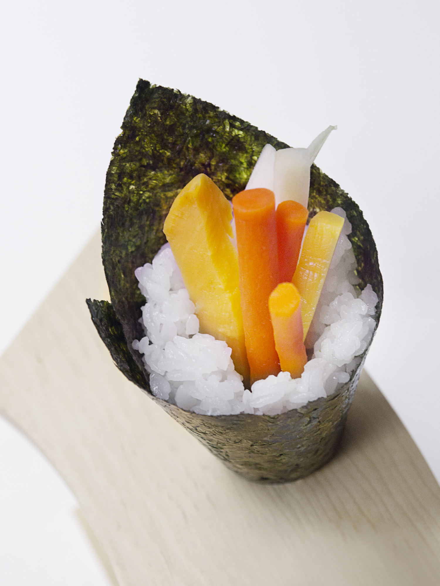 Order Vegetarian Handroll food online from Aki Sushi store, New York on bringmethat.com