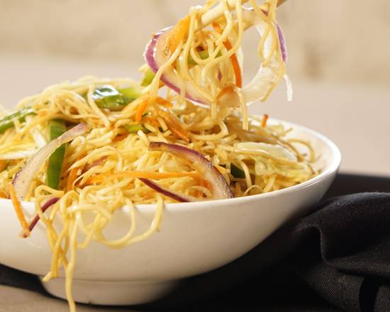 Order Hakka Noodles food online from Inchin Bamboo Garden store, North Olmsted on bringmethat.com
