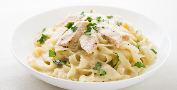 Order Chicken Fettuccini food online from New York Pizza & Pasta store, Pleasant Hill on bringmethat.com