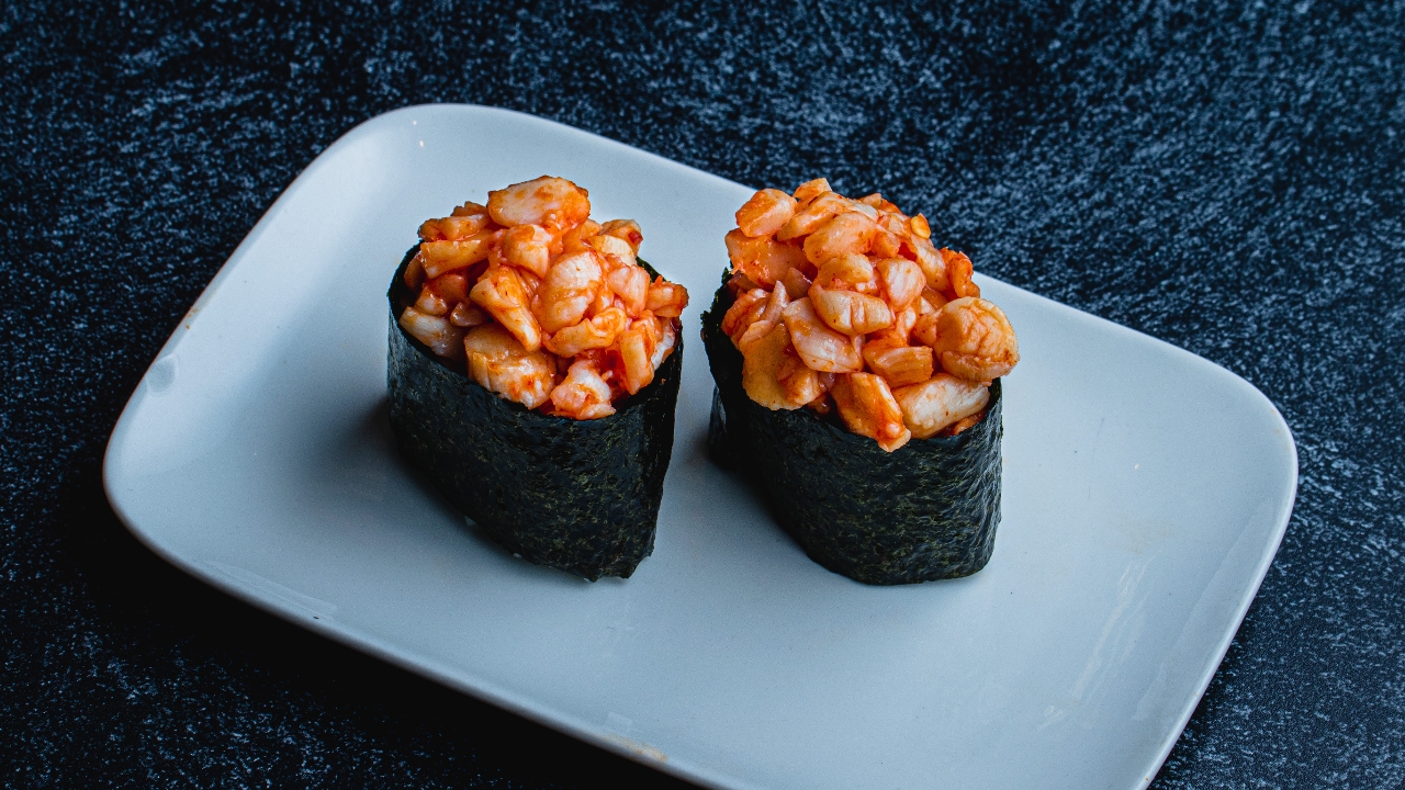 Order Spicy Scallop Sushi food online from Bento & Noodles store, Chula Vista on bringmethat.com