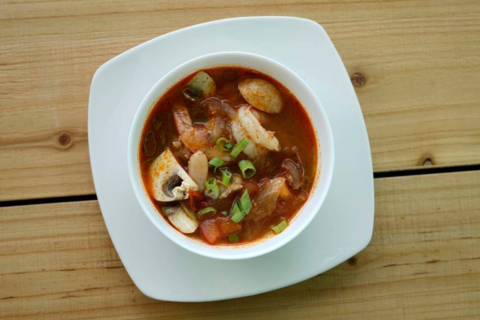 Order Tom Yum Soup food online from Taan Thai store, Bergenfield on bringmethat.com