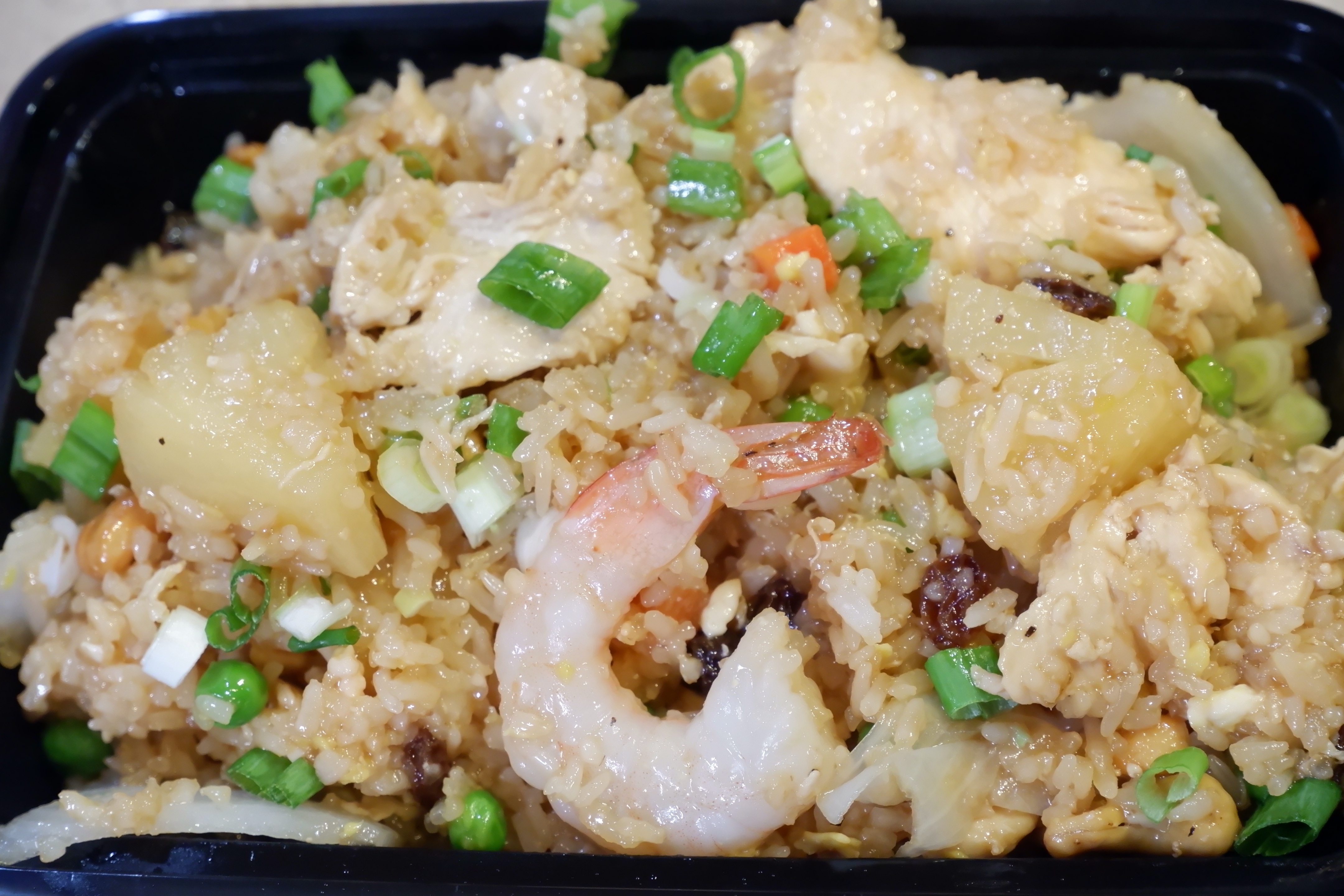 Order Pineapple Fried Rice with Chicken and Shrimp food online from Thai Bbq & Combo store, Paso Robles on bringmethat.com
