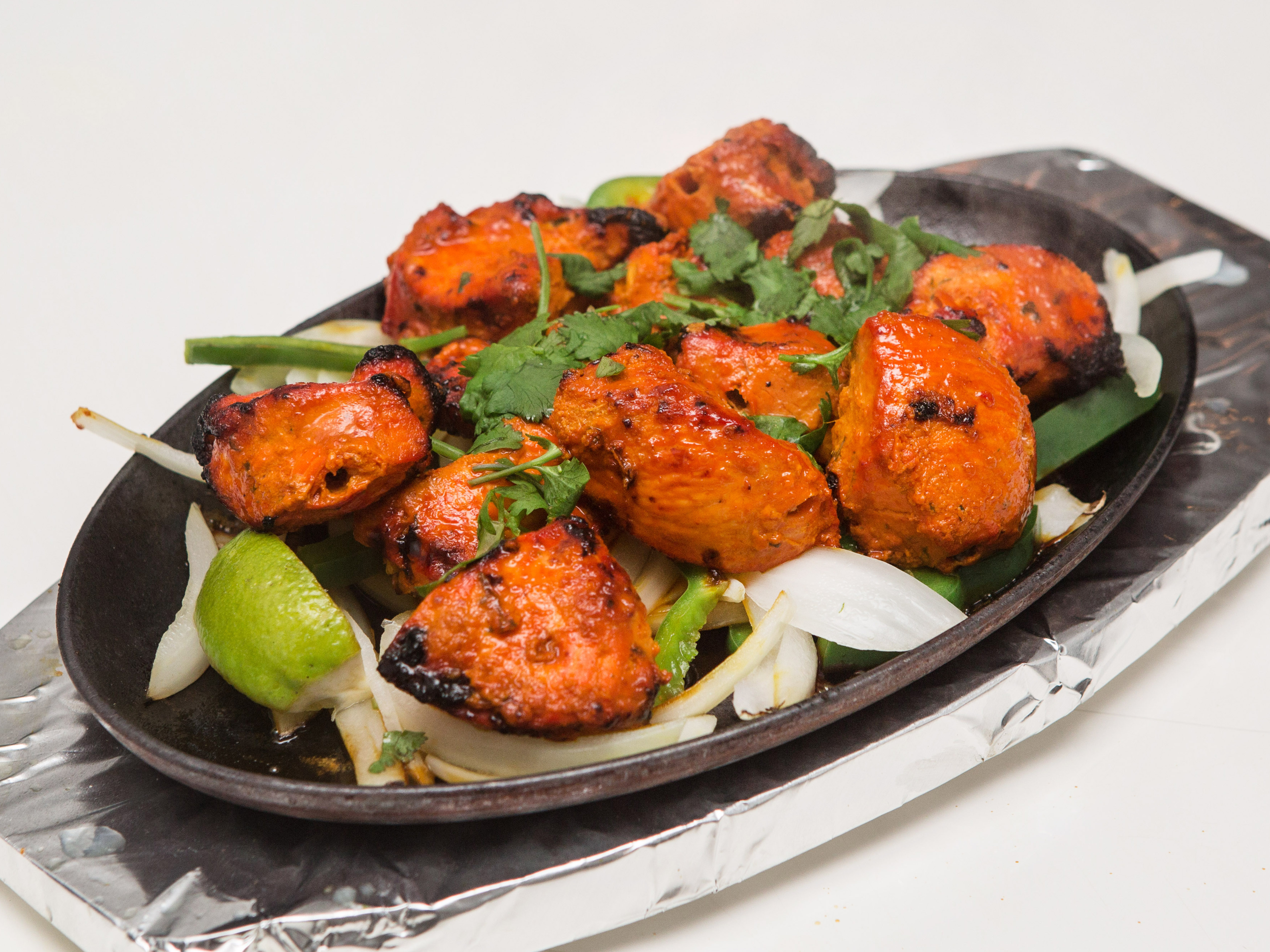 Order Tandoori Chicken Tikka food online from Yaar Indian store, Astoria on bringmethat.com