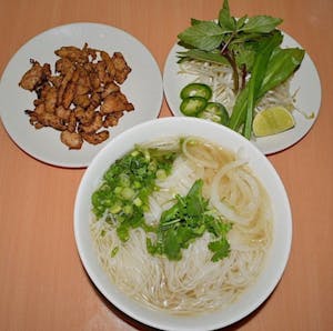 Order Pho Chicken food online from Banh Mi Express store, Brentwood on bringmethat.com
