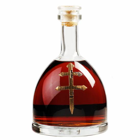 Order D'usse VSOP, 750mL cognac (40.0% ABV) food online from Mimi Liquor store, Joliet on bringmethat.com