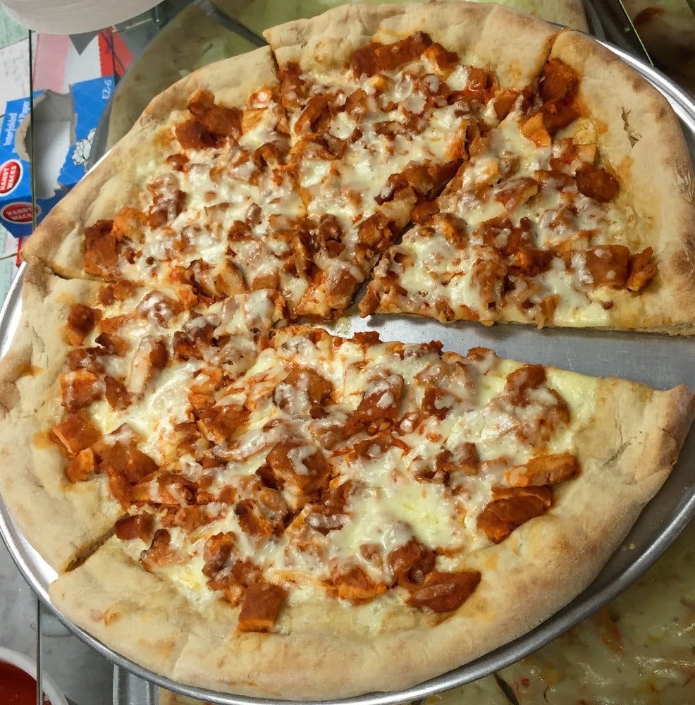 Order Buffalo Chicken Pizza - Large 16'' (8 Slices) food online from Marc's Deli & Pizzeria store, Park Ridge on bringmethat.com