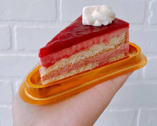 Order Strawberry Mousse Cake food online from Qlicious Bubble Tea & Pastries store, Liberty on bringmethat.com