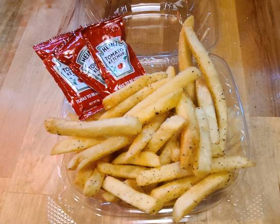 Order French Fries food online from Pachamama Chicken store, Wilmington on bringmethat.com