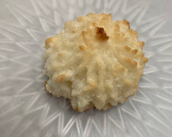 Order Vanilla Coconut Macaroon cookie food online from Tripoli Pizza & Bakery - Lawrence store, Lawrence on bringmethat.com