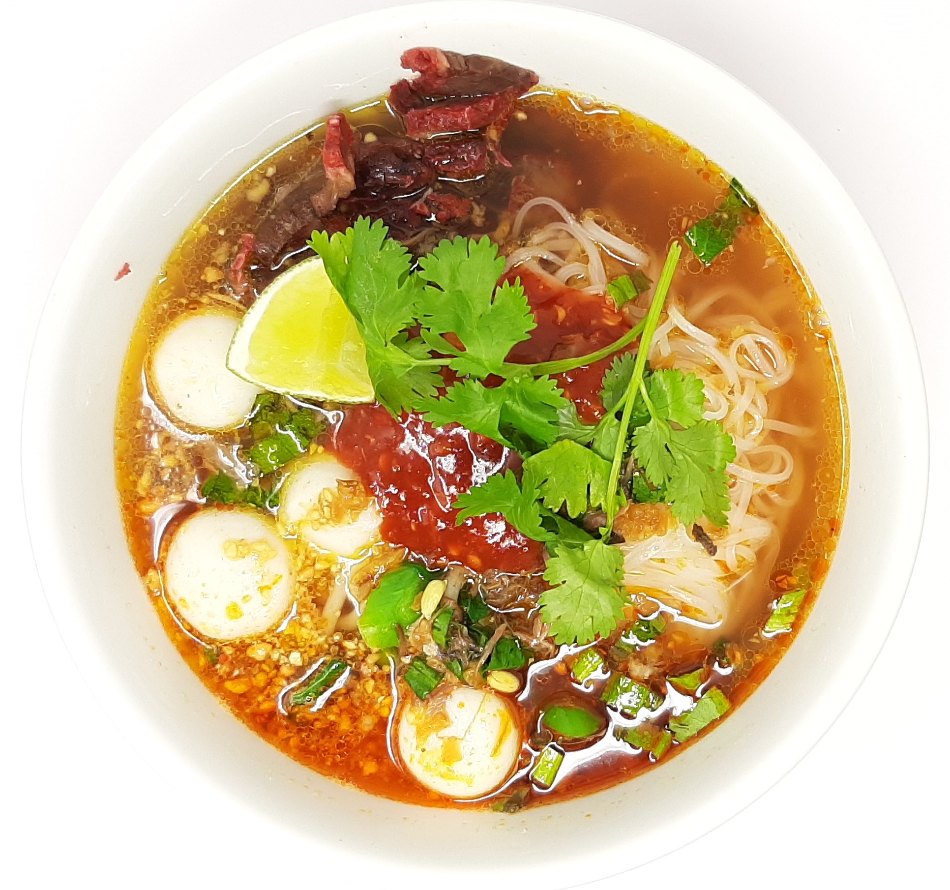 Order Thai Beef Noodle Soup food online from Aladdin Food Express store, Fort Wayne on bringmethat.com