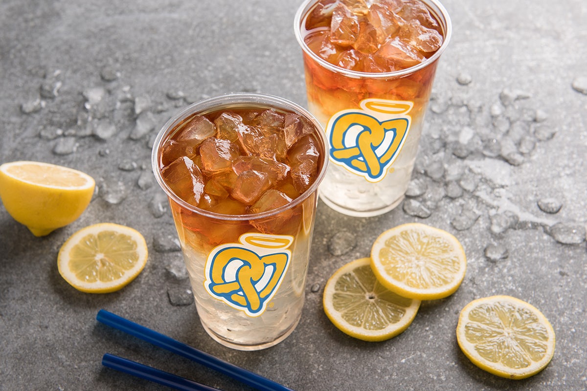 Order Lemonade Iced Tea food online from Auntie Anne store, Dover on bringmethat.com
