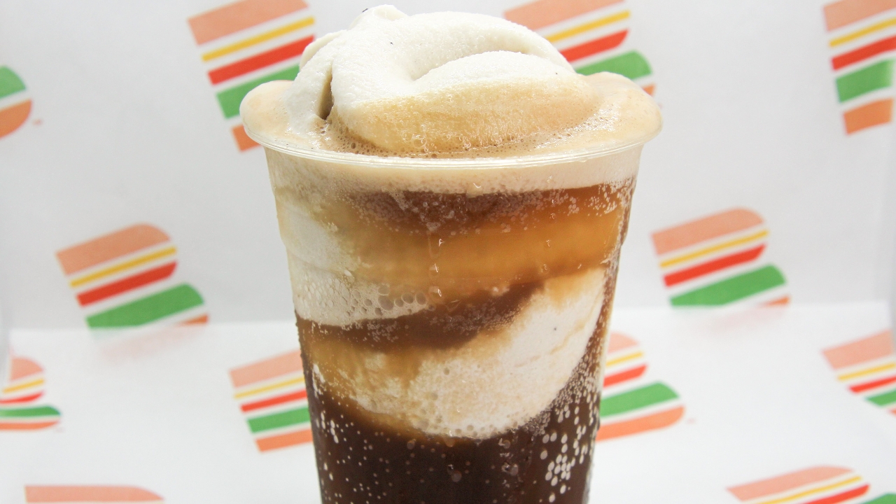 Order Root Beer Patch Float food online from Burger Patch store, Davis on bringmethat.com