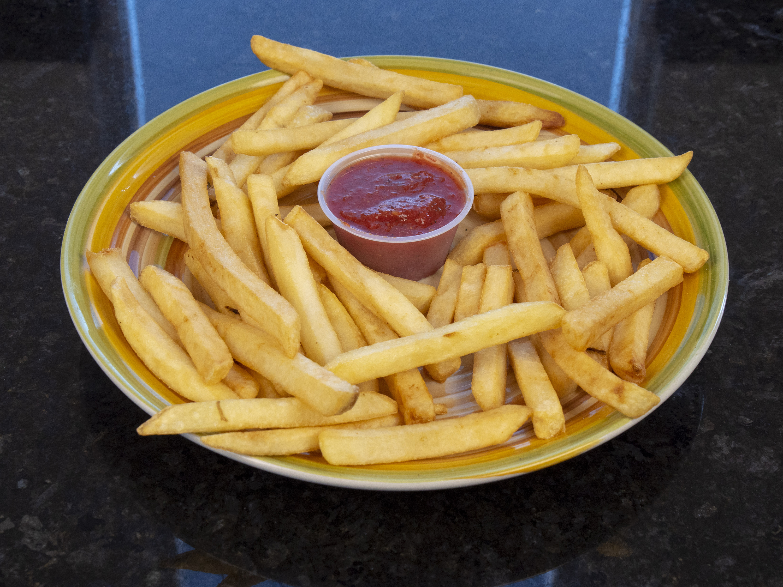 Order French Fries food online from Gus New York Pizza store, Glendale on bringmethat.com
