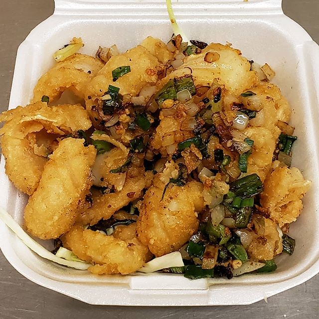 Order Salt and Pepper Calamari food online from Dragon Street Chinese Restaurant store, North Hollywood on bringmethat.com